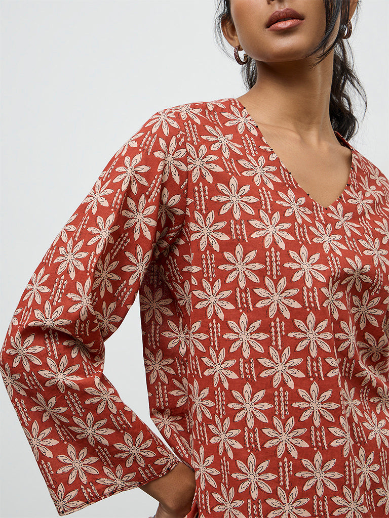 Utsa Red Floral Printed Cotton Top