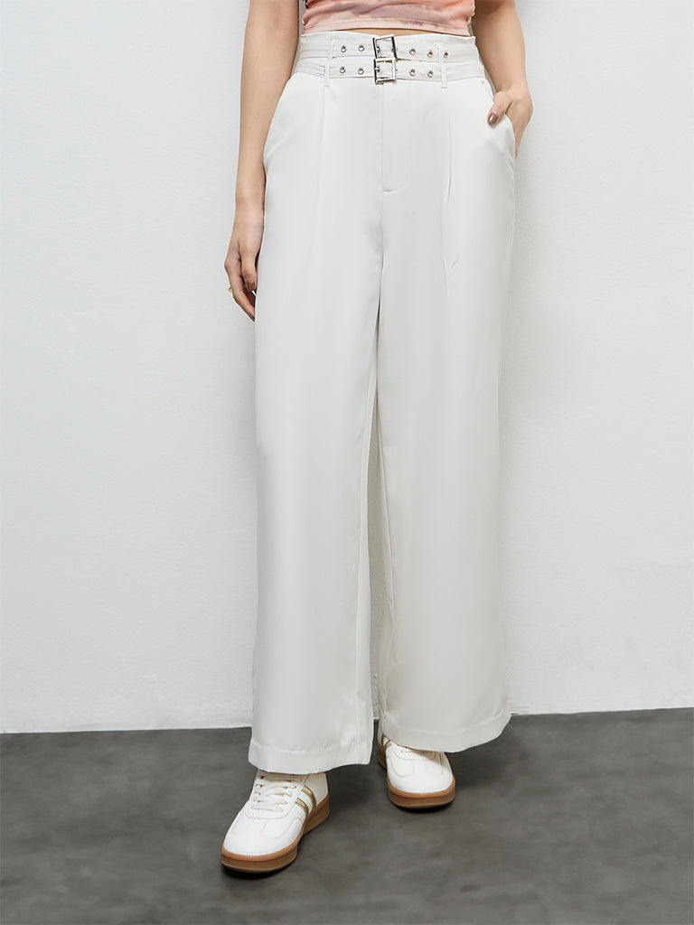 Nuon White High-Rise Trousers with Belt