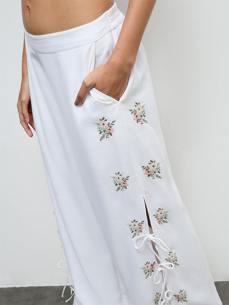 LOV Off-White Embroidered High-Rise Pants