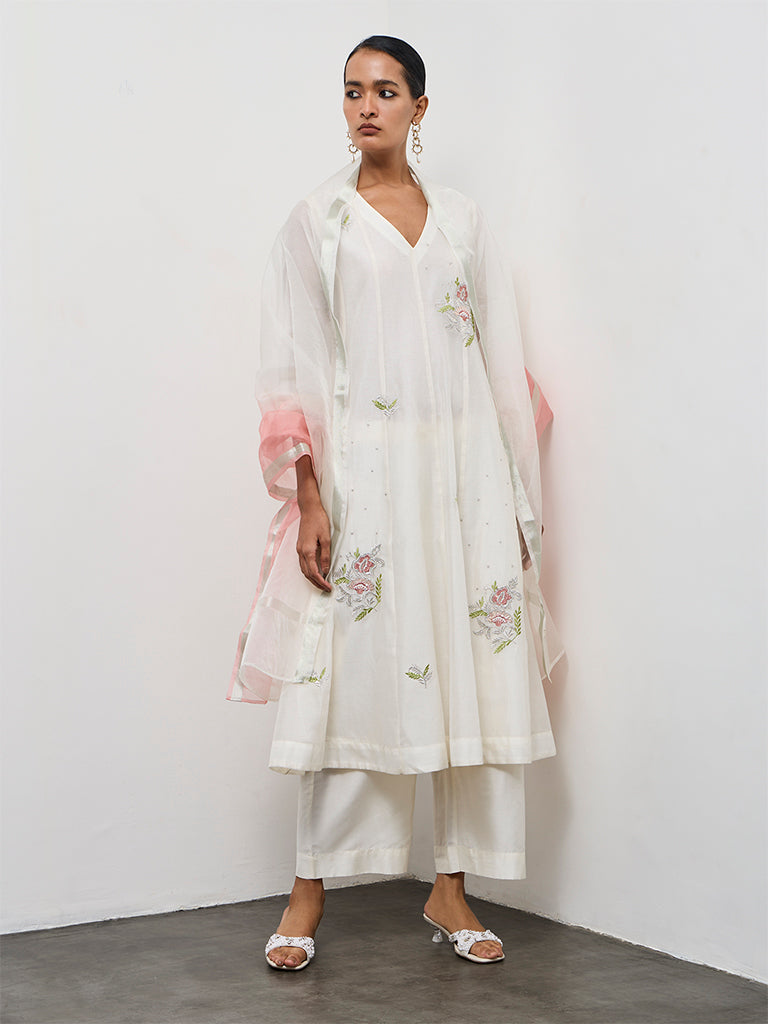Vark Off-White Floral Embroidered Cotton-Blend A-Line Ethnic Set