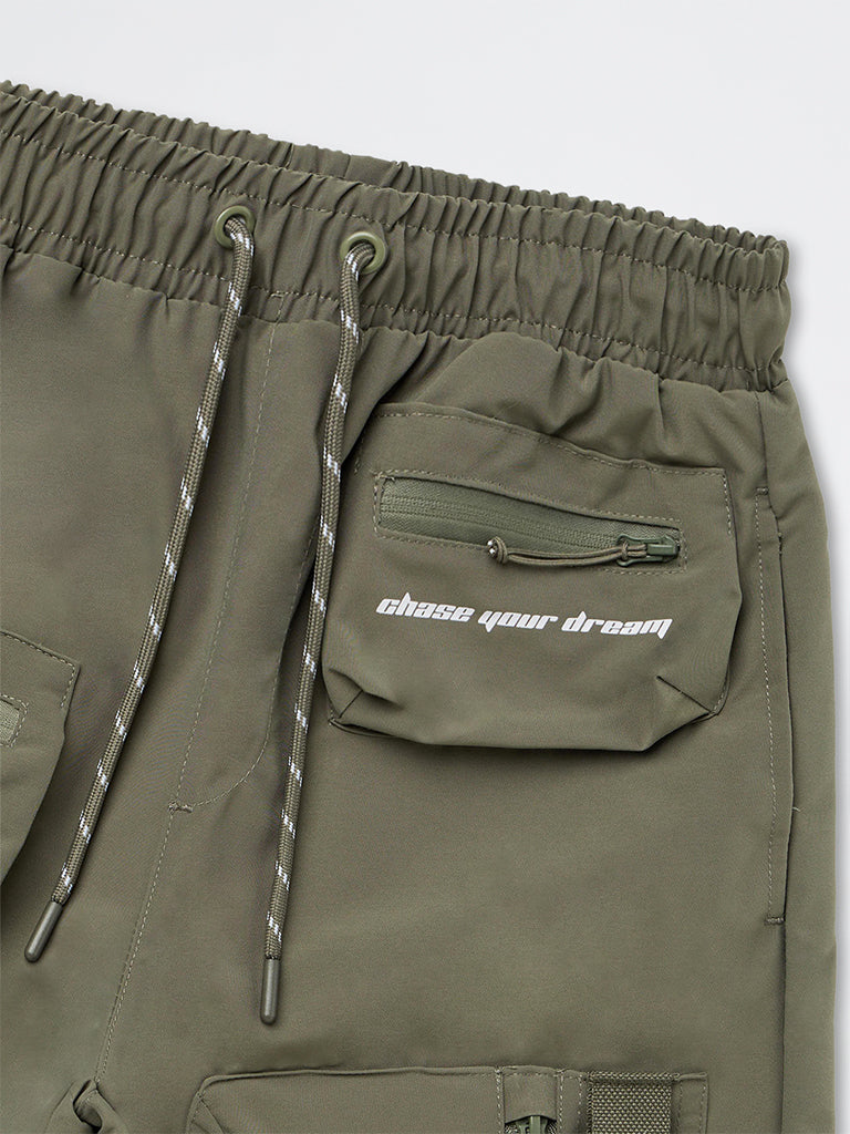 Boys Sage Text-Detailed Mid-Rise Shorts
