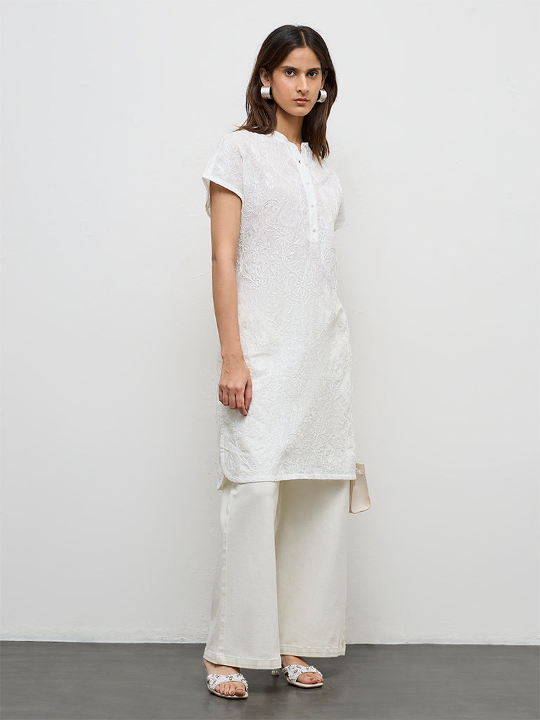 Zuba White Floral Embroidered Cotton-Blend A-Line Kurta