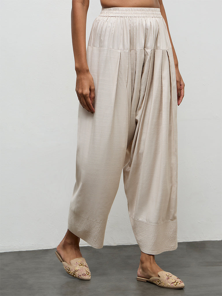 Zuba Beige Solid Cotton-Blend Pants