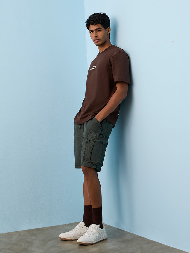 Nuon Green Relaxed-Fit Mid-Rise Cotton Cargo Shorts