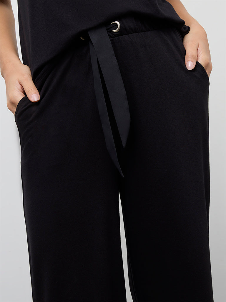 Wunderlove Black Solid High-Rise Pants