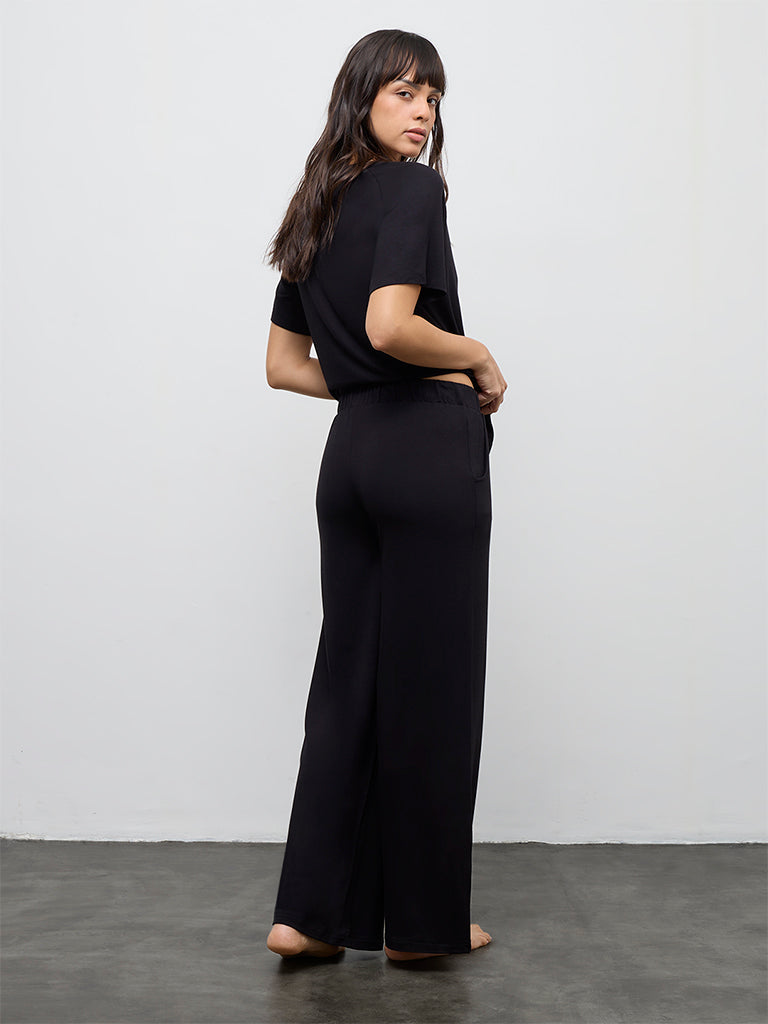 Wunderlove Black Solid High-Rise Pants