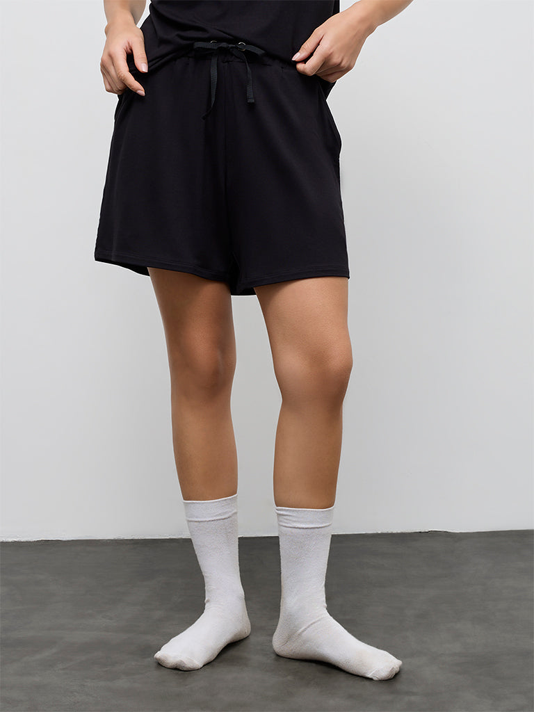 Wunderlove Black Solid High-Rise Shorts