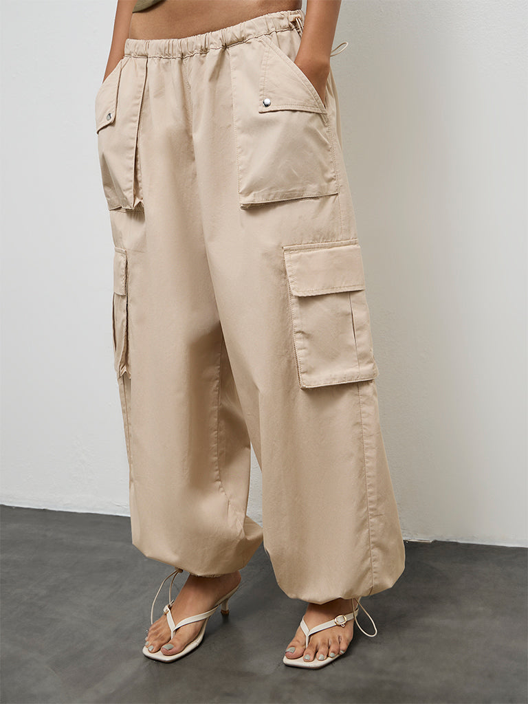 Nuon Light Beige High-Rise Cargo Pants