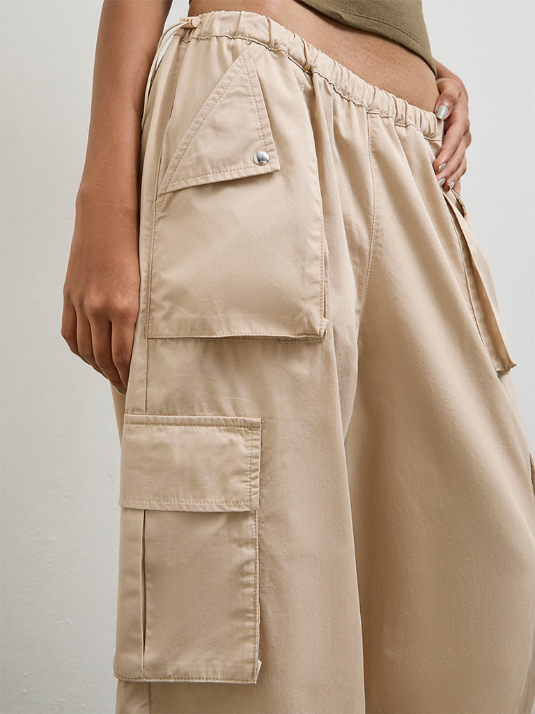 Nuon Light Beige High-Rise Cargo Pants