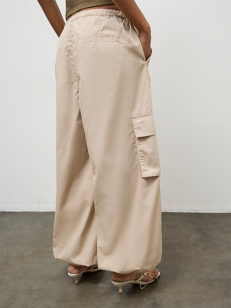 Nuon Light Beige High-Rise Cargo Pants
