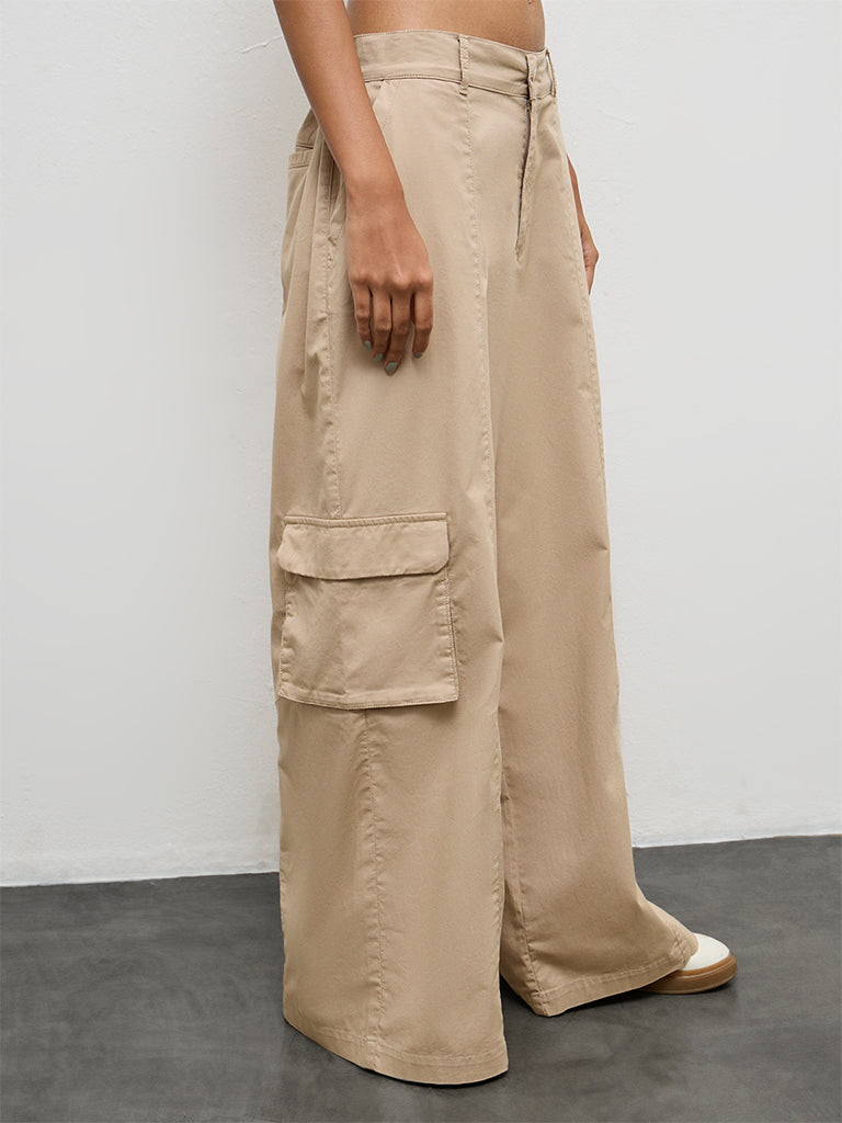 Nuon Beige High-Rise Cargo Pants