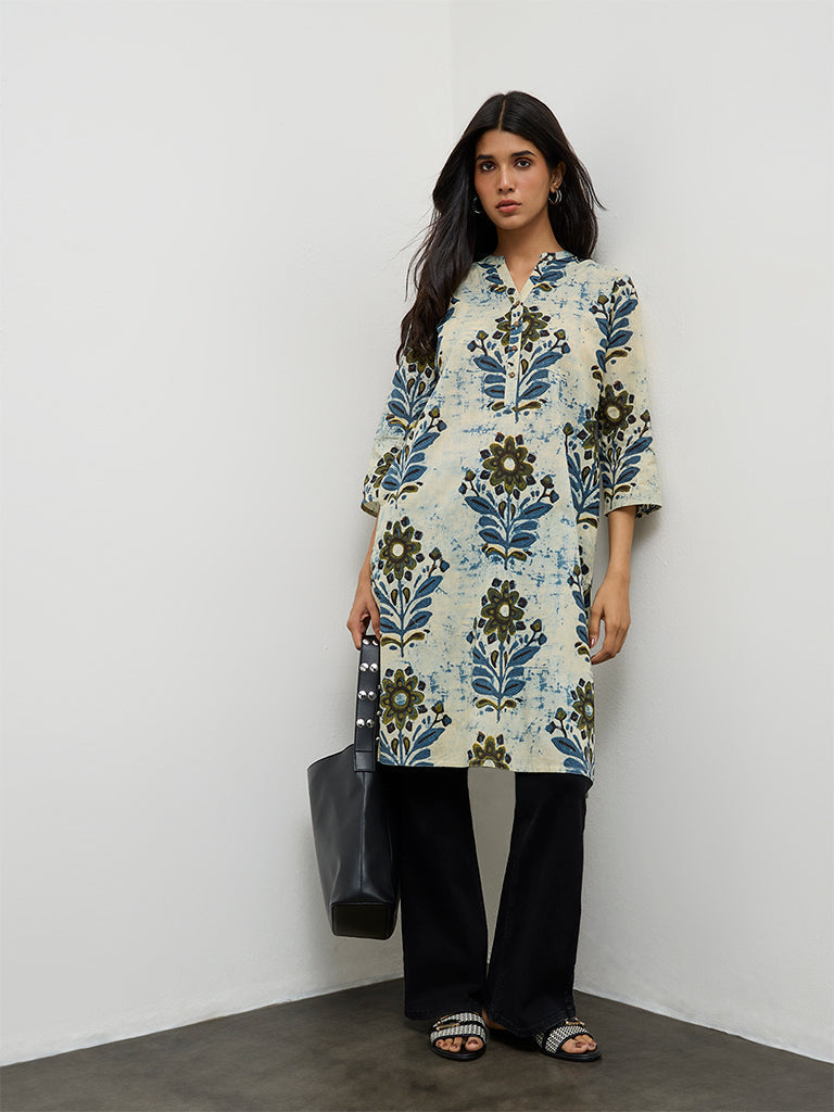Utsa Blue Floral Pattern Cotton Straight Kurta