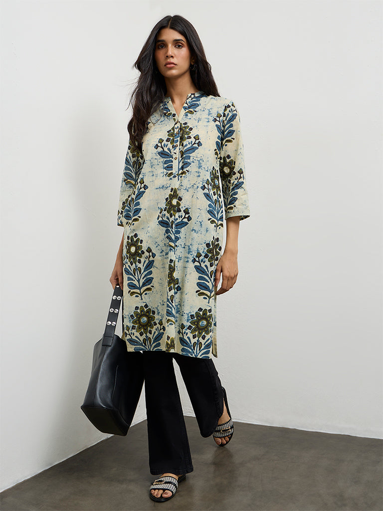 Utsa Blue Floral Pattern Cotton Straight Kurta