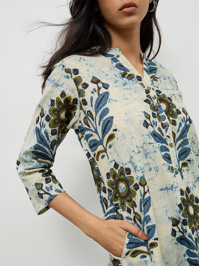 Utsa Blue Floral Pattern Cotton Straight Kurta