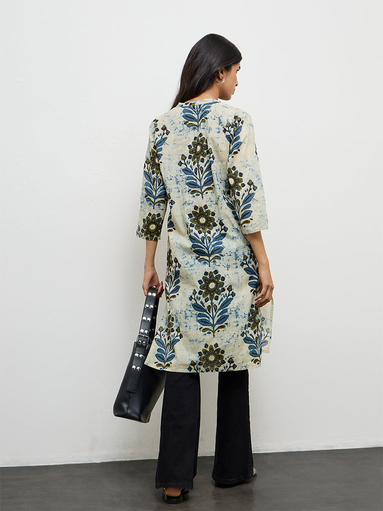 Utsa Blue Floral Pattern Cotton Straight Kurta