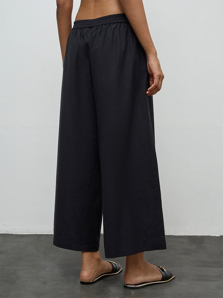 Utsa Black Cotton-Blend Pants