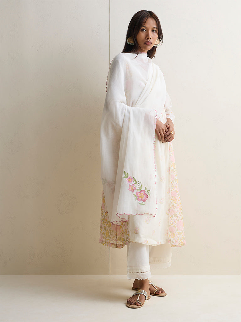 Zuba Off-White Floral Embroidered Cotton-Blend Dupatta