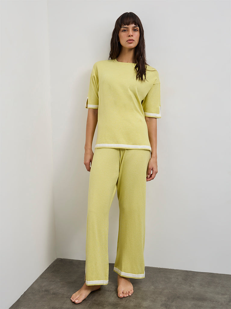 Wunderlove Lime Contrast-Detail Top