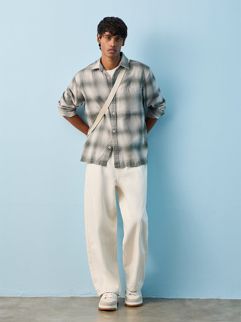 Nuon Off-White Barrel-Fit Mid-Rise Jeans