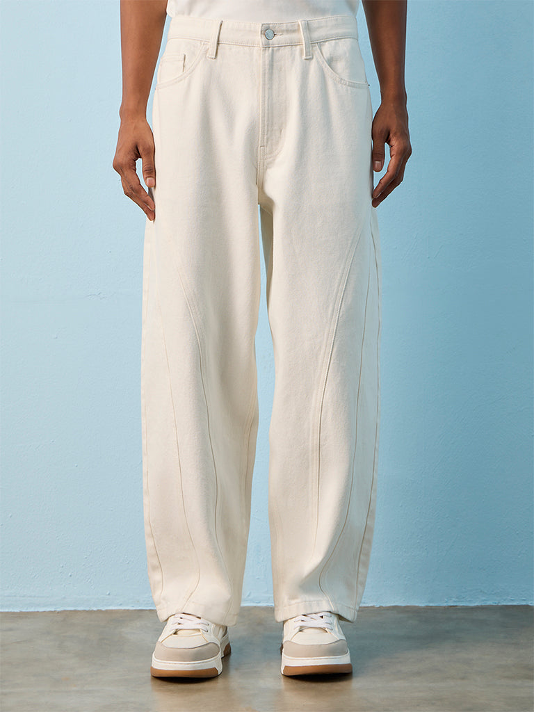 Nuon Off-White Barrel-Fit Mid-Rise Jeans
