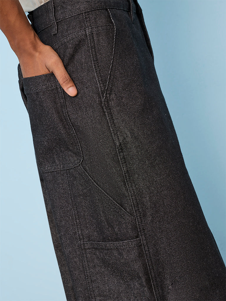Nuon Black Relaxed-Fit Mid-Rise Jeans