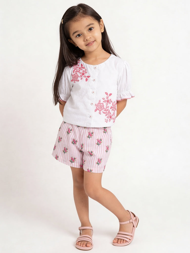 Utsa Kids Girls White Floral Printed Cotton Shorts - (2-8 yrs)