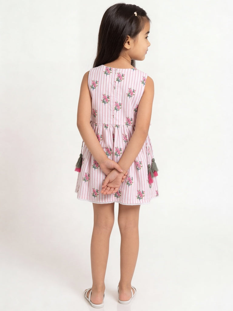 Utsa Kids Girls White Floral Printed Fit and Flare Top - (2-8 yrs)