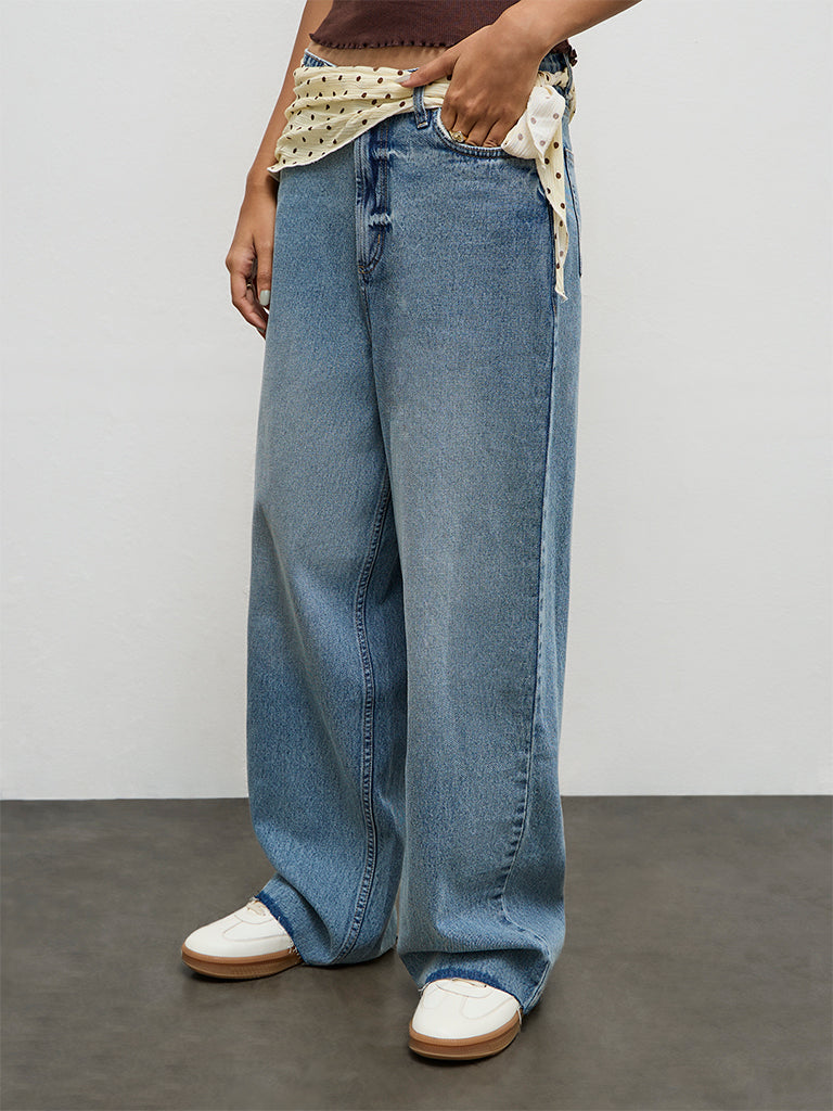 Nuon Blue Washed High-Rise Jeans with Scarf