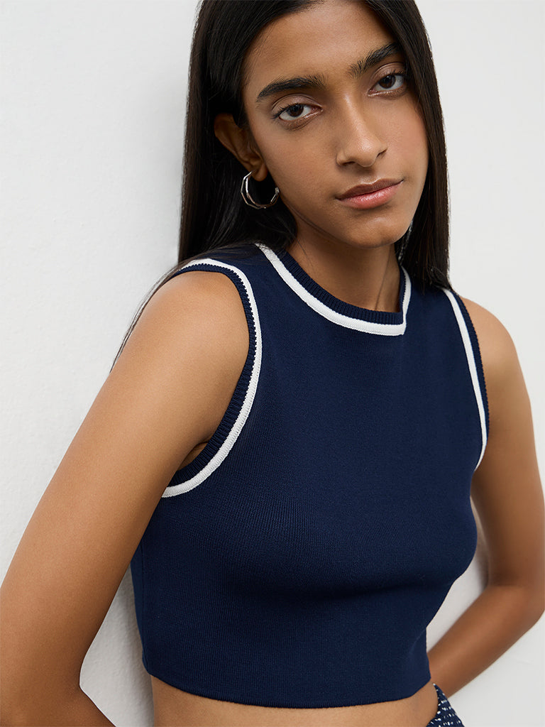 Nuon Navy Contrast-Detailed Top