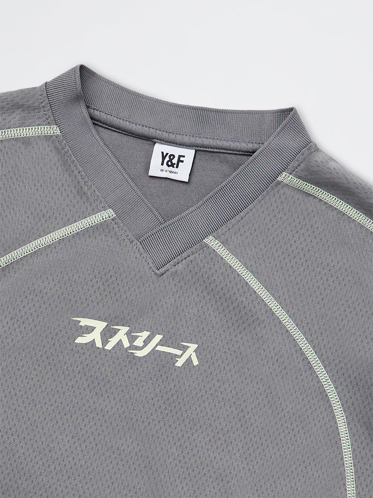 Boys Grey Text-Printed T-Shirt