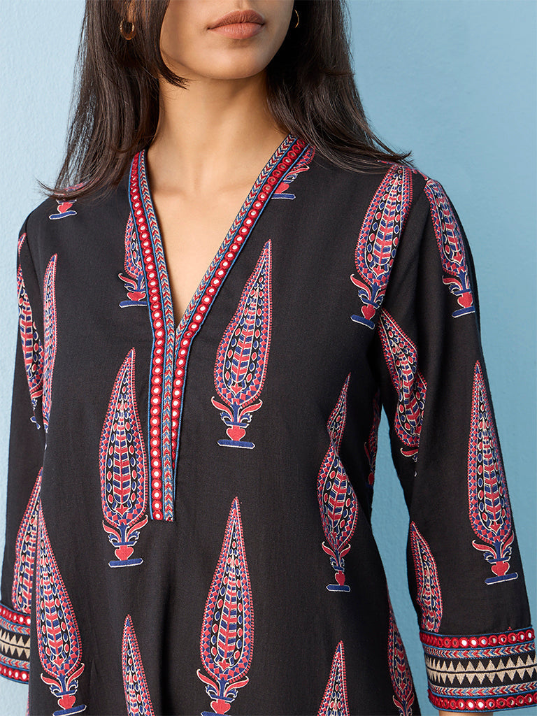 Utsa Black Botanical Pattern Cotton A-line Kurta