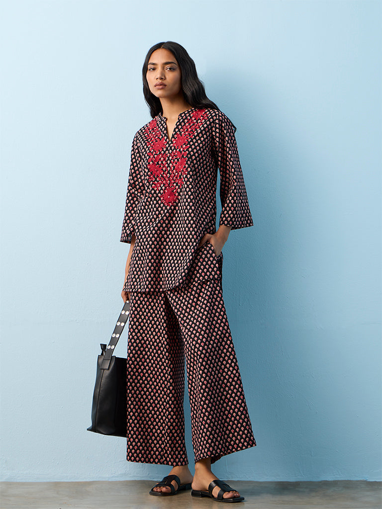 Utsa Black Floral Embroidered Cotton A-Line Kurti