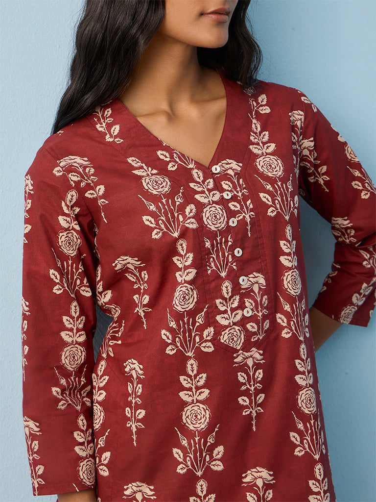 Utsa Red Floral Printed Cotton Straight Kurta