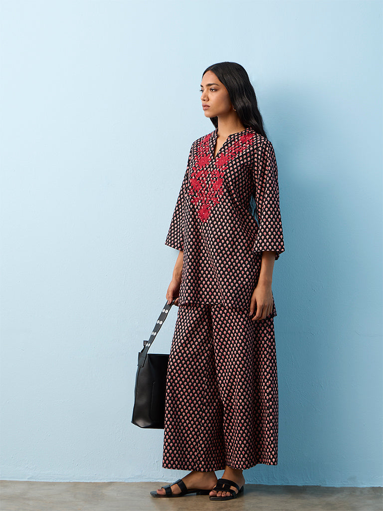 Utsa Black Printed Cotton Palazzos