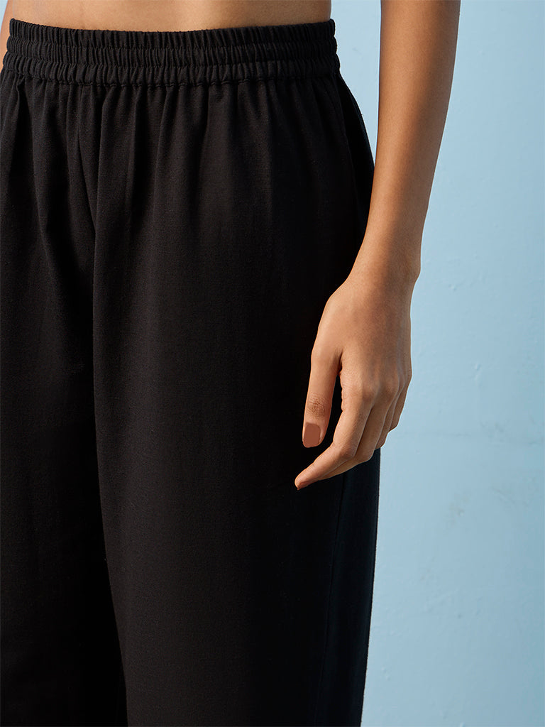 Utsa Black Solid Cotton Pants