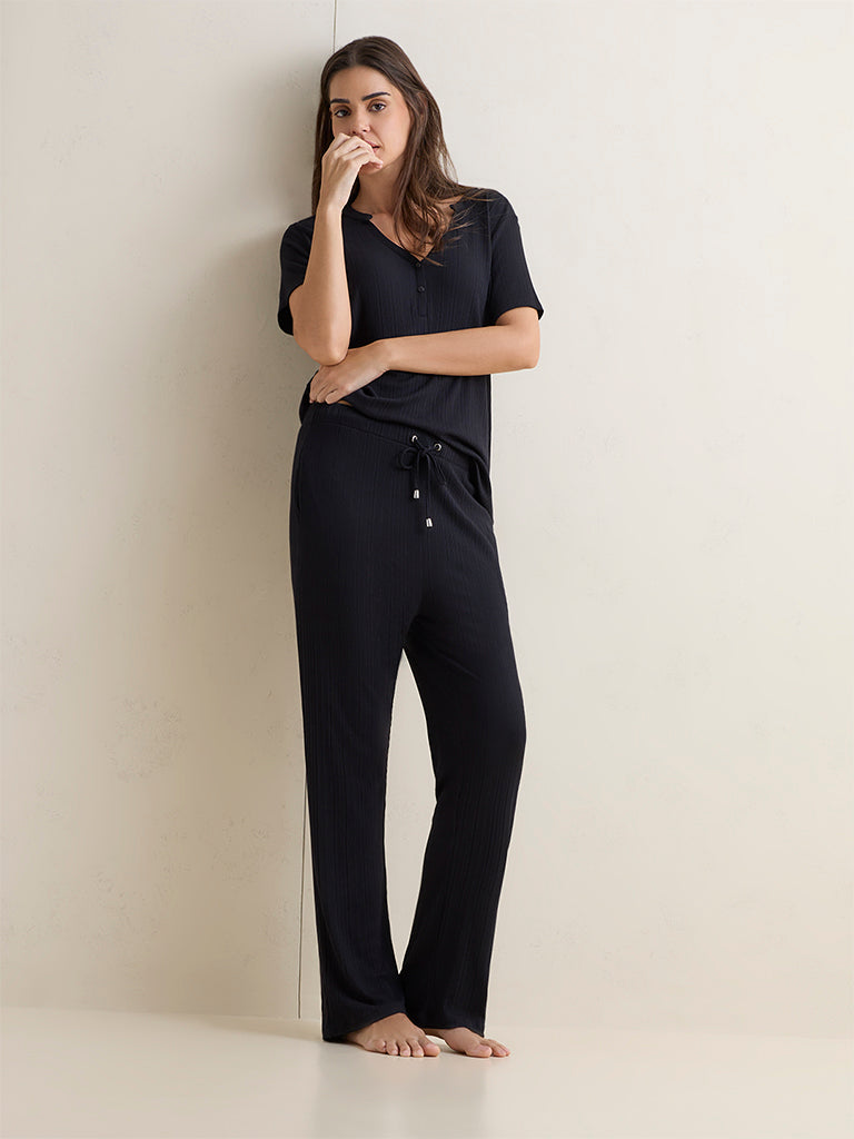 Wunderlove Black Ribbed Textured High-Rise Pants