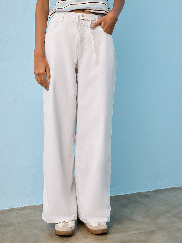 Nuon White Solid High-Rise Cotton Trousers