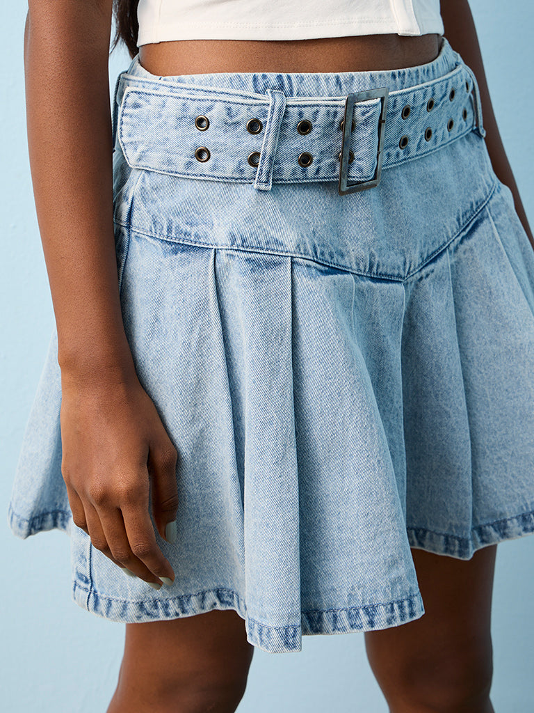 Nuon Light Blue Box Pleated High-Rise Denim Skirt with Belt