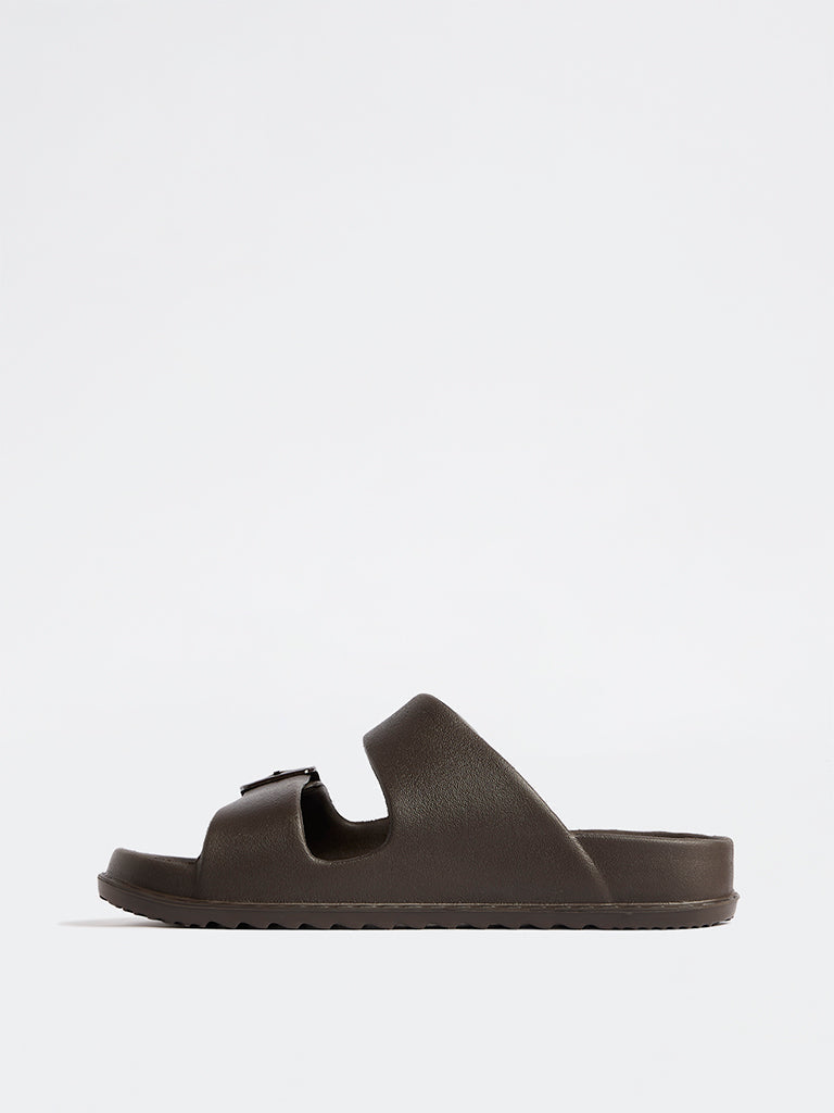 SOLEPLAY by Wetside Dark Brown Buckle-Detailed Sandals