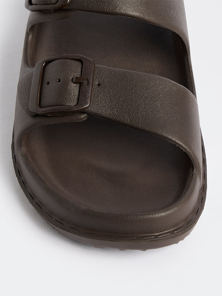 SOLEPLAY by Wetside Dark Brown Buckle-Detailed Sandals