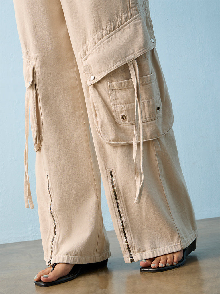 Nuon Light Beige High-Rise Cargo Jeans