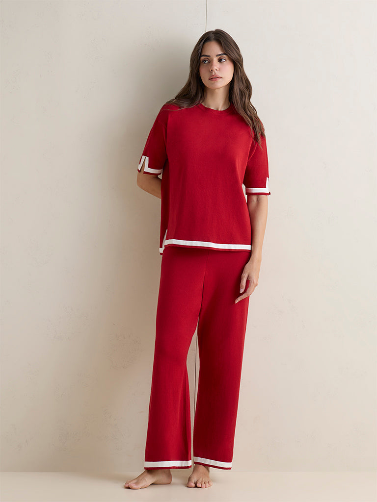 Wunderlove Red Contrast-Detail Top