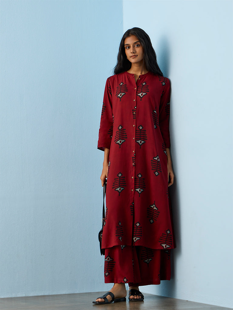 Utsa Red Fish Printed A-Line Kurta