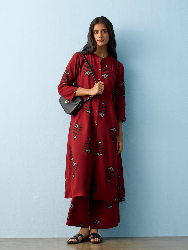 Utsa Red Fish Printed A-Line Kurta