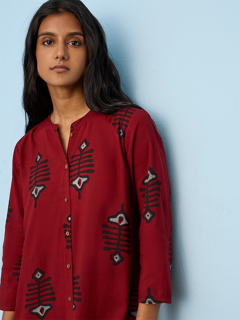 Utsa Red Fish Printed A-Line Kurta