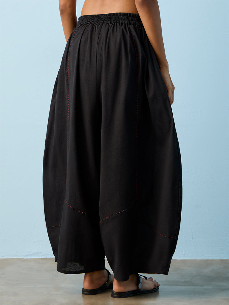 Utsa Black Solid Cotton-Blend Pants