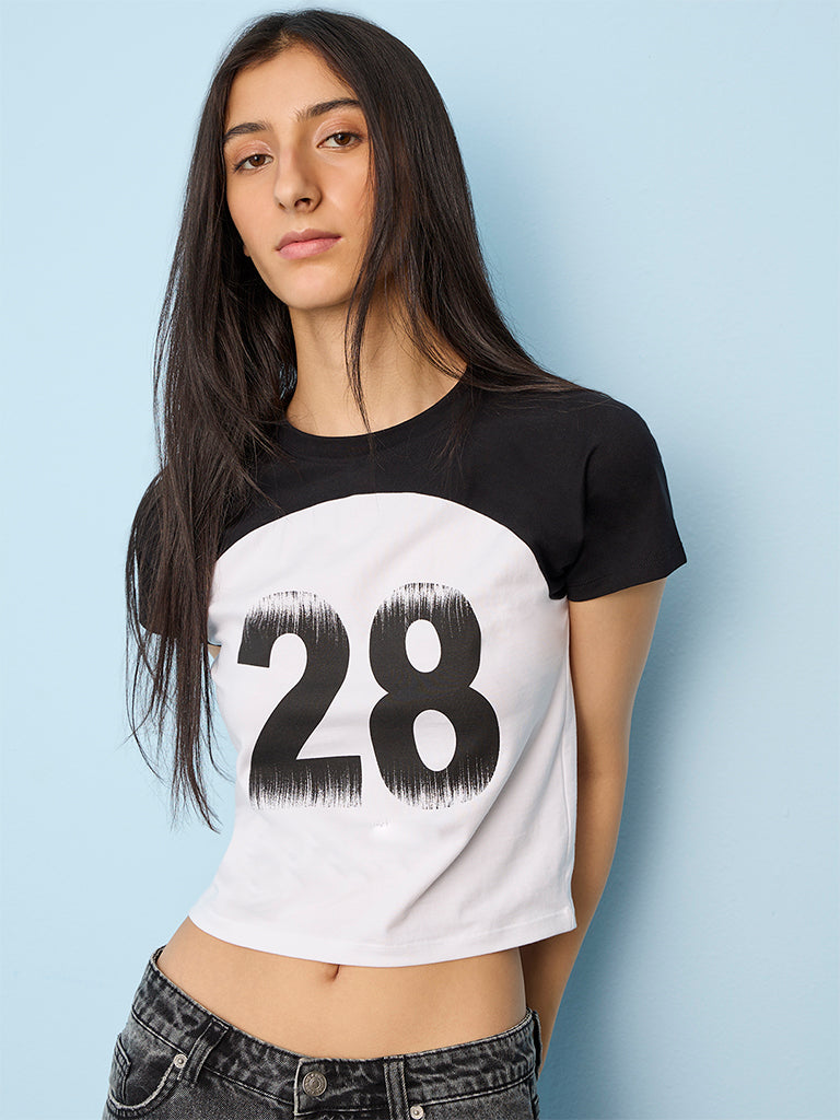 Nuon White Numerical Printed Cotton T-Shirt