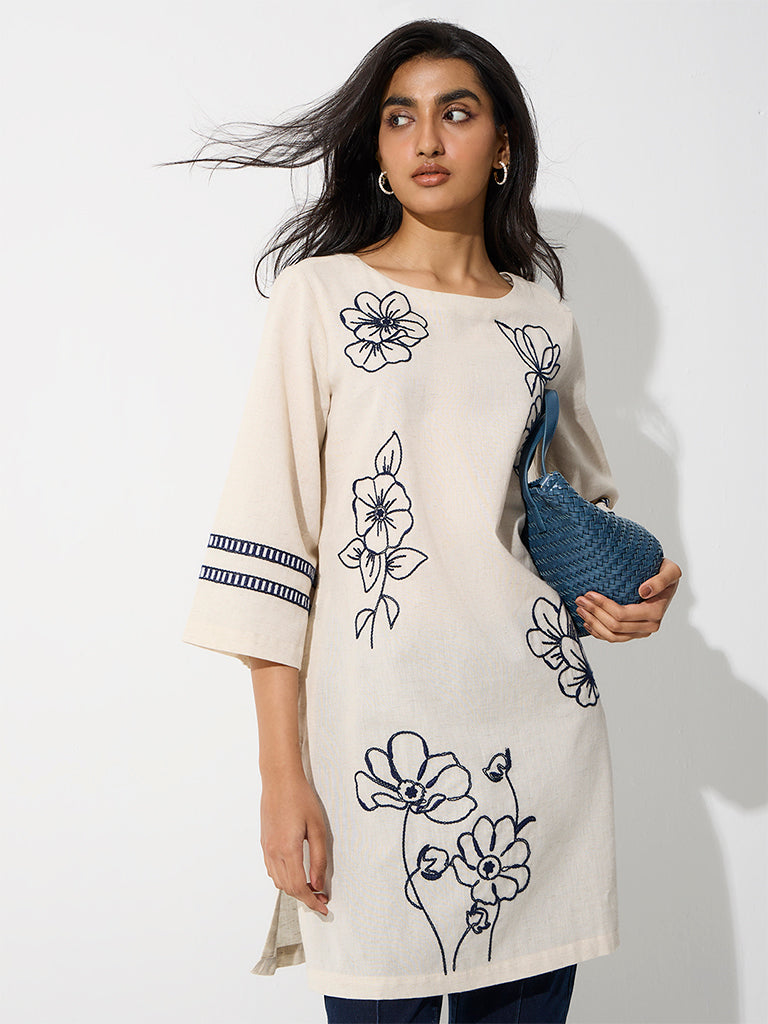Utsa Off-White Floral Embroidered Cotton-Blend A-Line Kurta