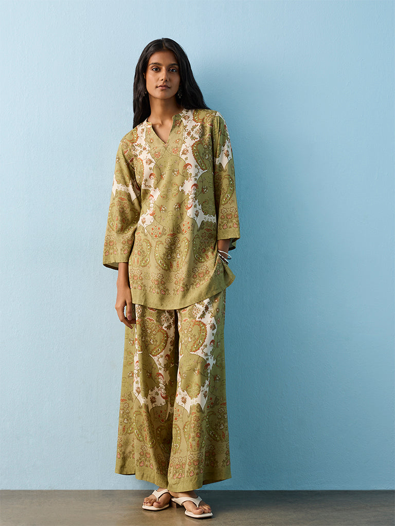 Utsa Green Floral Printed Kurti