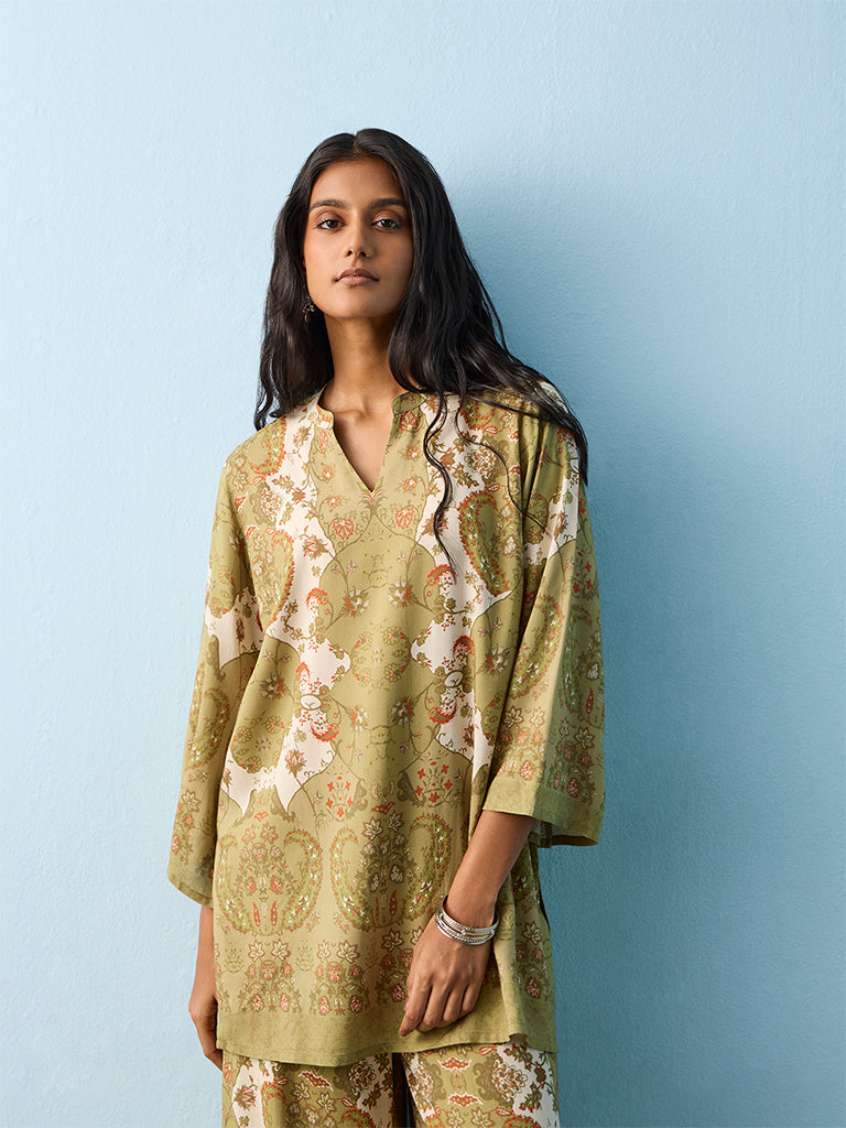 Utsa Green Floral Printed Kurti